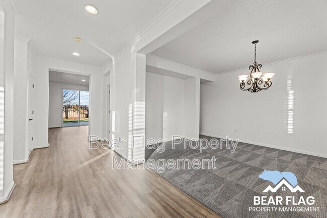 Building Photo - 801 Auburn Woods Ct