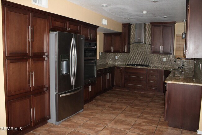 Building Photo - 11204 Endeavor Pl