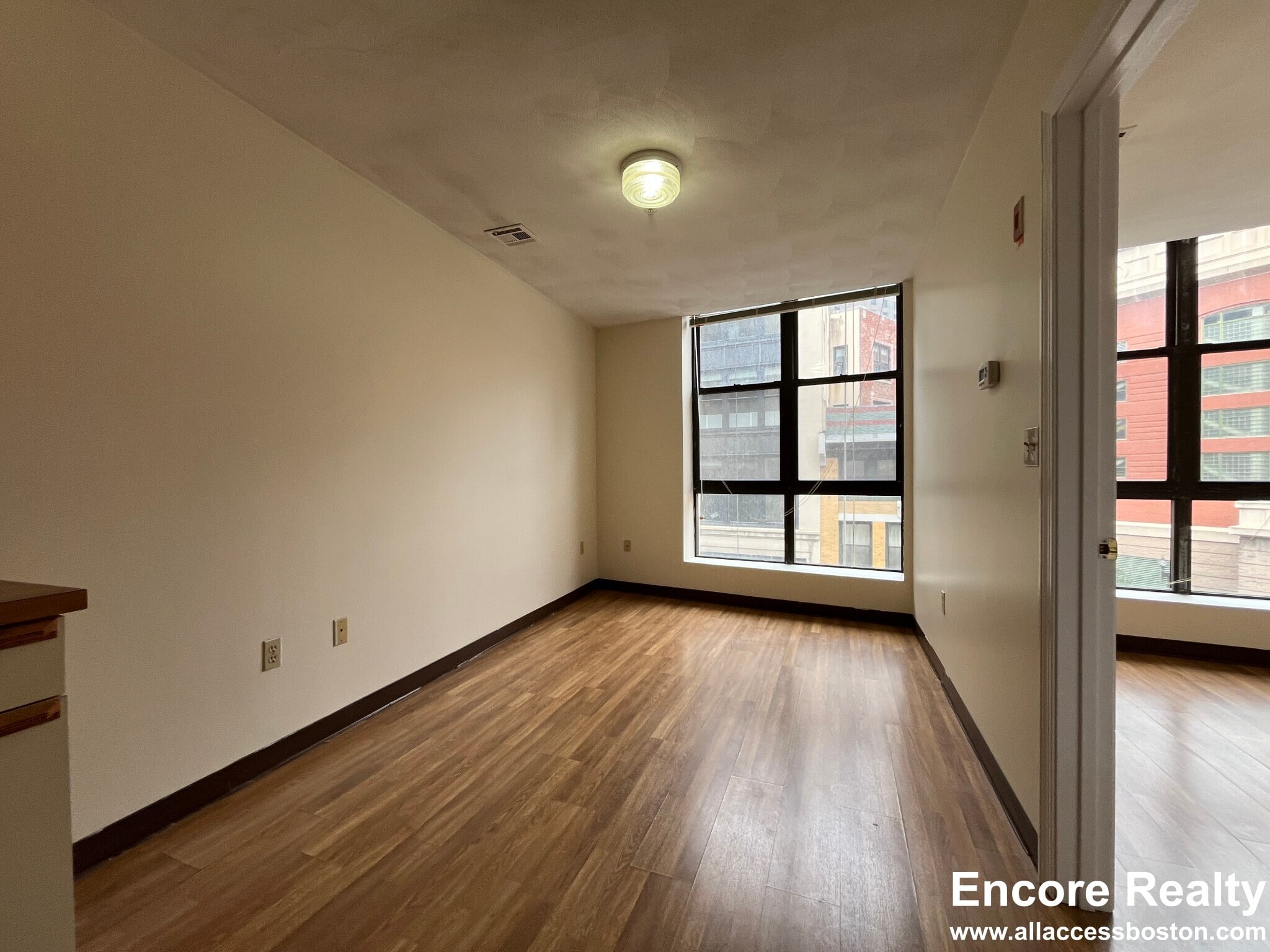 Building Photo - 11 Edinboro St