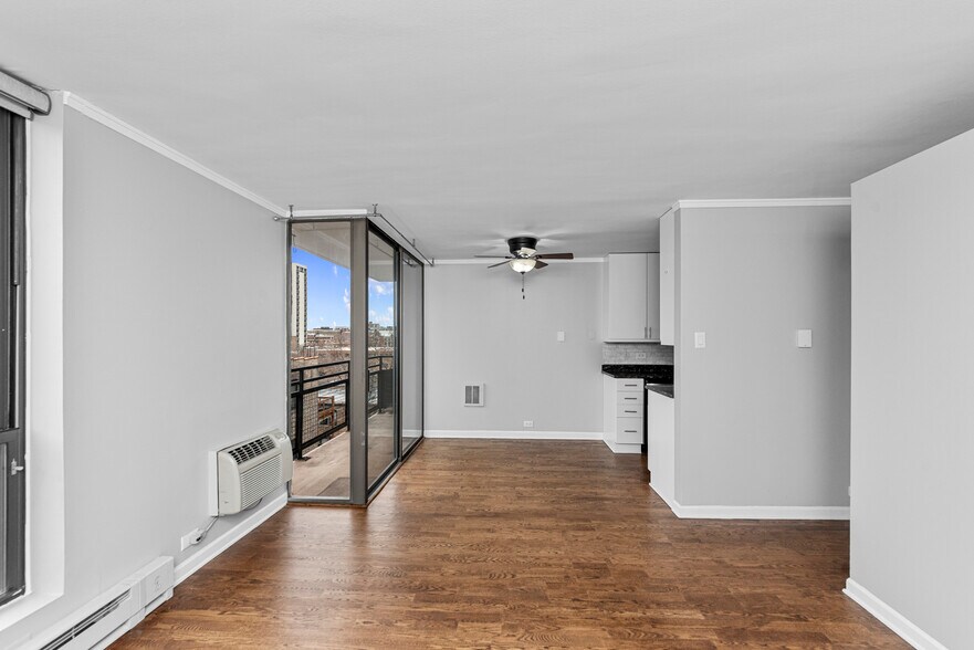 Building Photo - 2600 N Hampden Ct