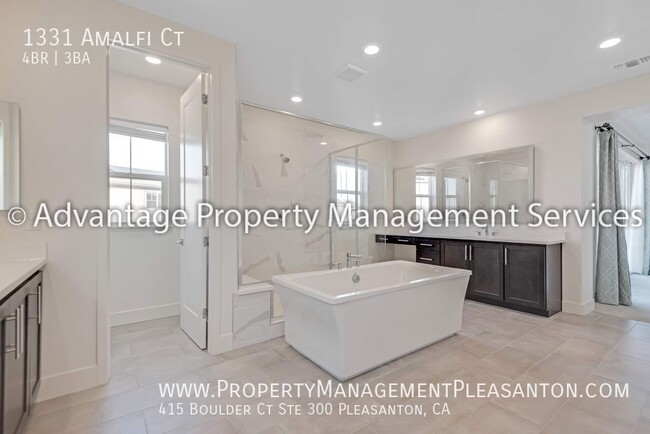 Building Photo - 1331 Amalfi Ct