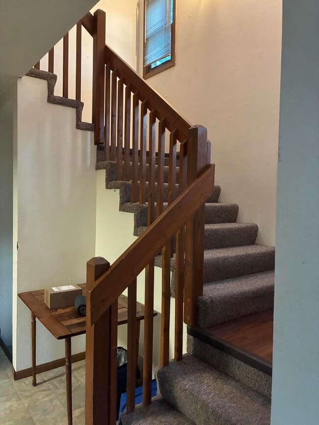 Building Photo - 459 Foxfire Dr