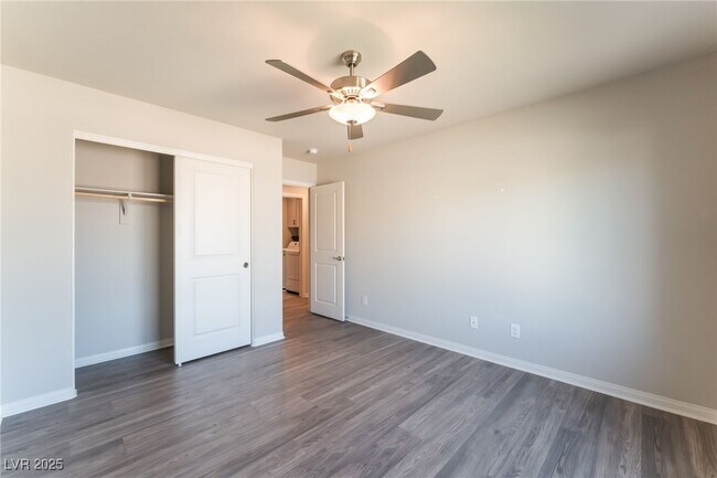 Building Photo - 7865 Rachelis St