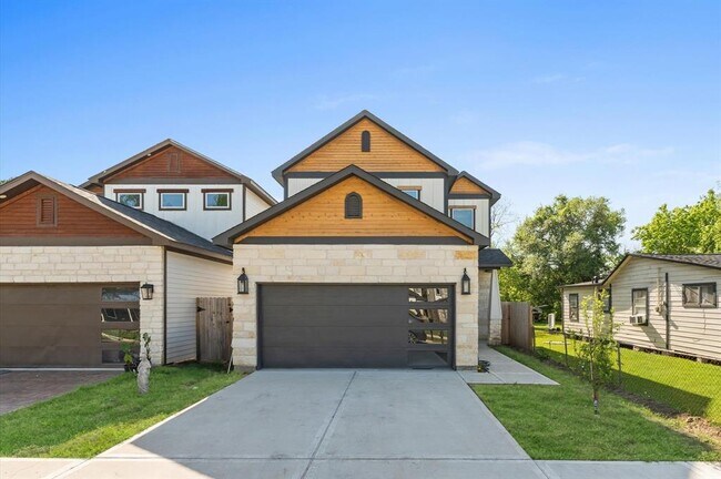 Primary Photo - 7407 Cora St