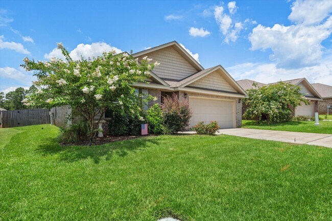 Building Photo - 34505 Paisley Ave