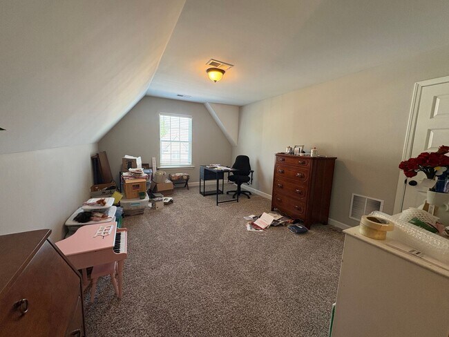 Building Photo - 3384 Shandy Rd