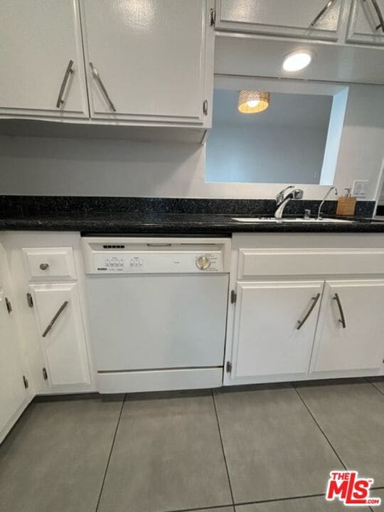 Building Photo - 24 Lighthouse St