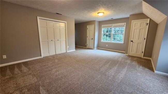 Building Photo - 5139 Chestnut Cir