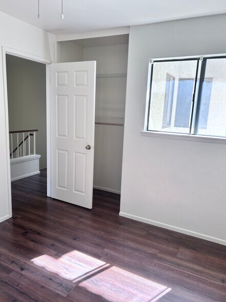 Building Photo - 781 Danville Dr