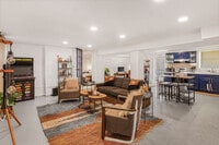 Building Photo - 2100 Cascade Rd