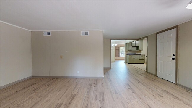 Building Photo - 1501 13th St N