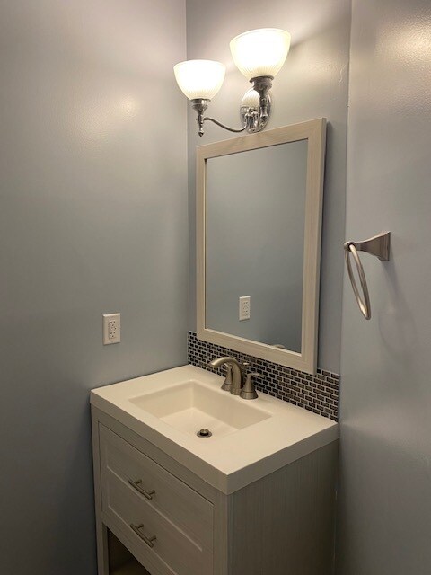 Building Photo - 4319 Lindell Blvd