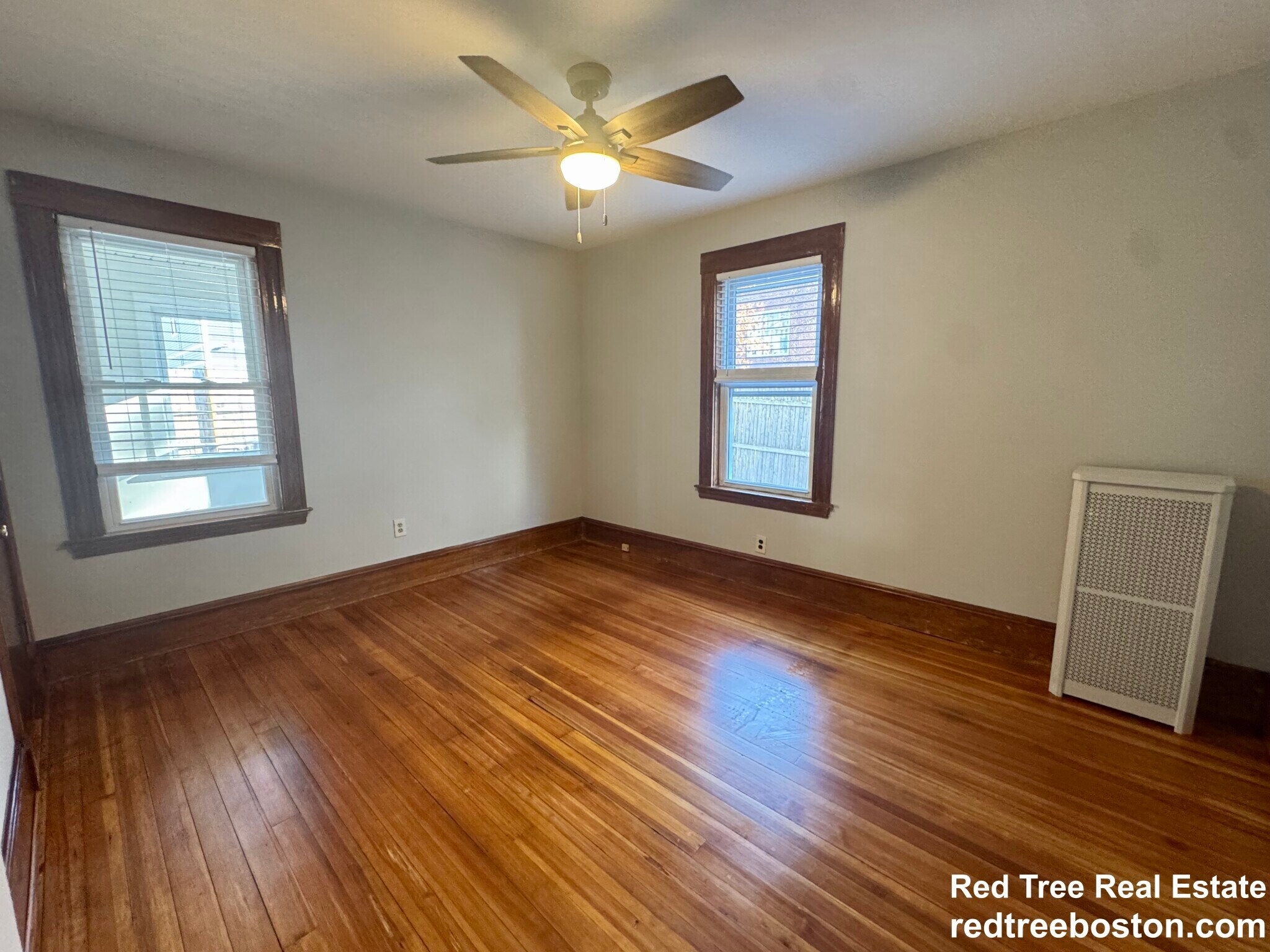 Building Photo - 69 Turner St