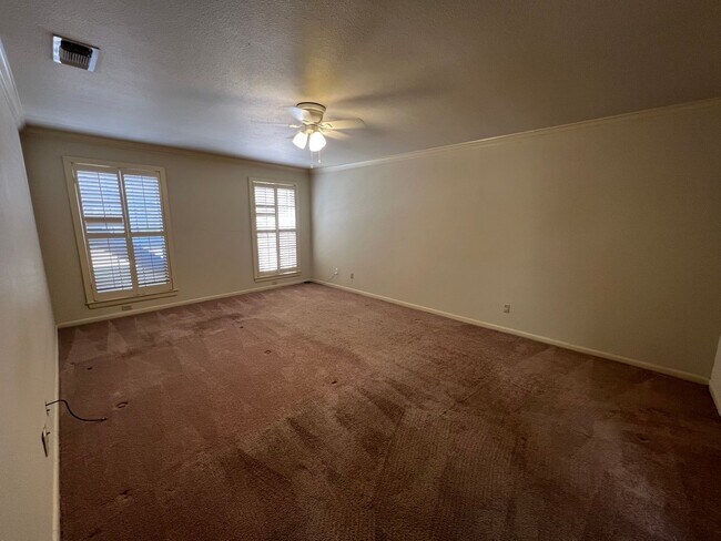 Building Photo - Spacious 2 Bedroom 2 Bath Condo in Alamo H...