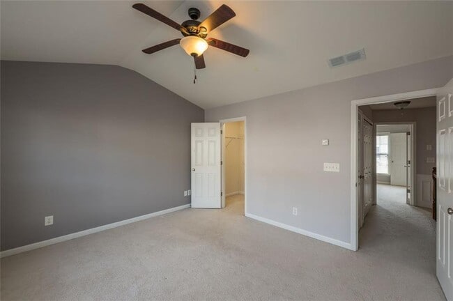 Building Photo - 1369 Thornborough Dr