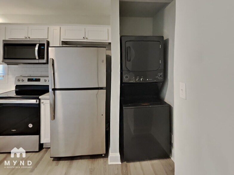 Building Photo - 2813 S Roxboro St