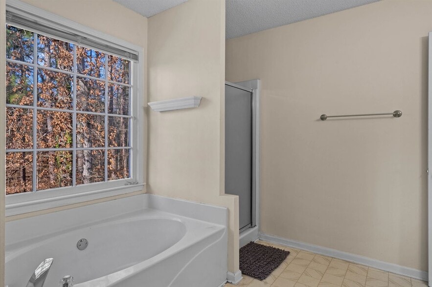 Building Photo - 2155 Southbrook Ridge NW