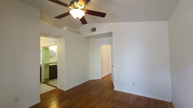 Building Photo - 1413 Iron Springs Dr