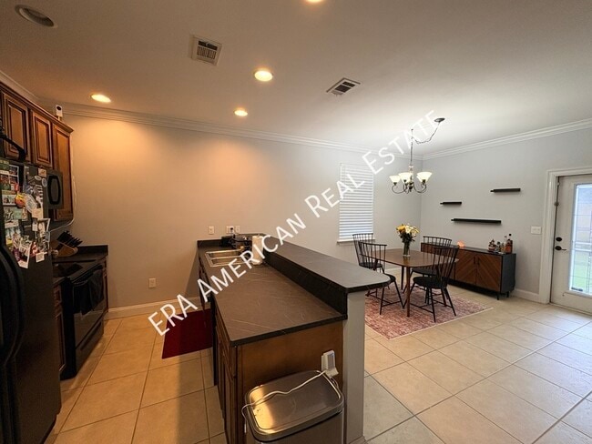 Building Photo - 485 Westgate Wy