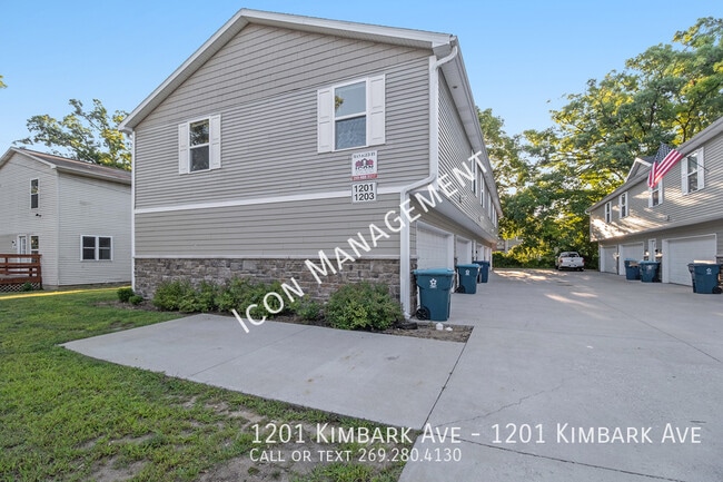 Primary Photo - 1201 Kimbark Ave