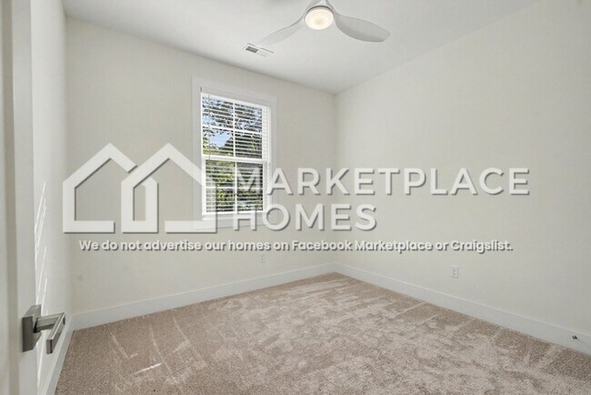 Building Photo - 1 Taverly Dr