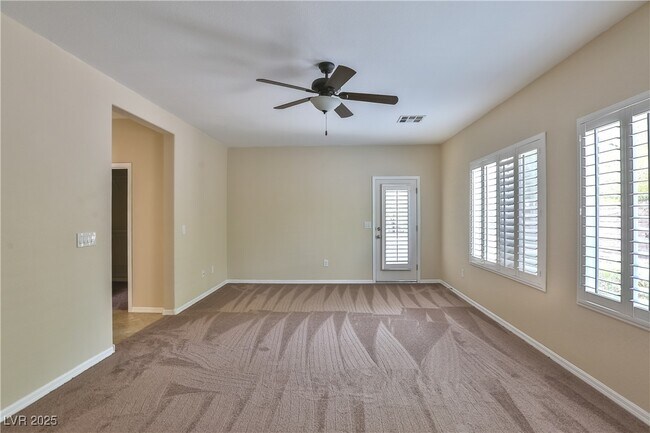 Building Photo - 2264 Laurel Heights Ln