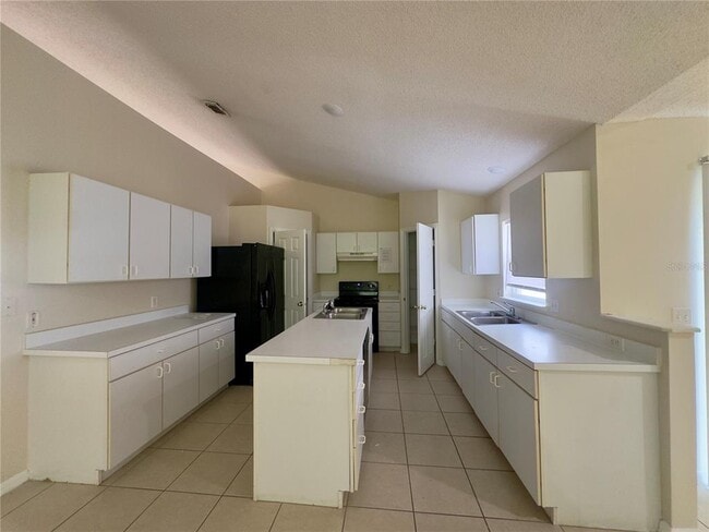 Building Photo - 755 Palaiseau Ct
