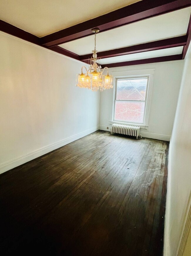 Building Photo - 163 Market St