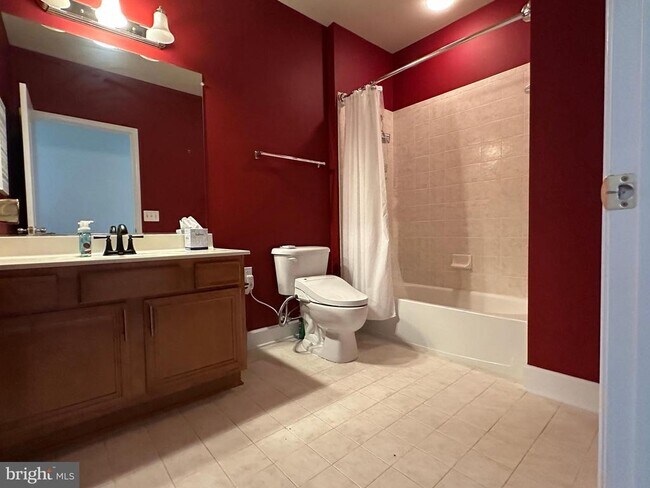 Building Photo - 13846 Greendale Dr