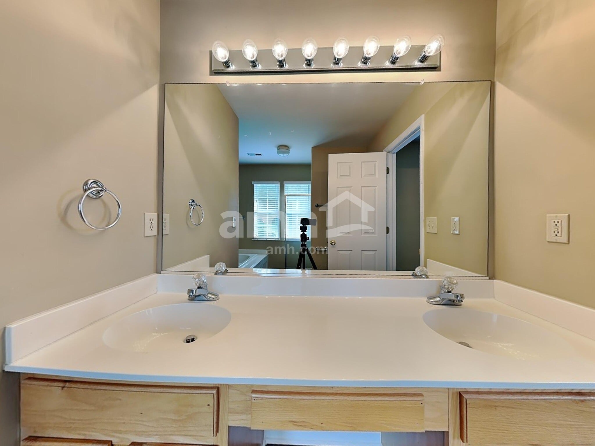 Building Photo - 124 Cyprus Cove Dr