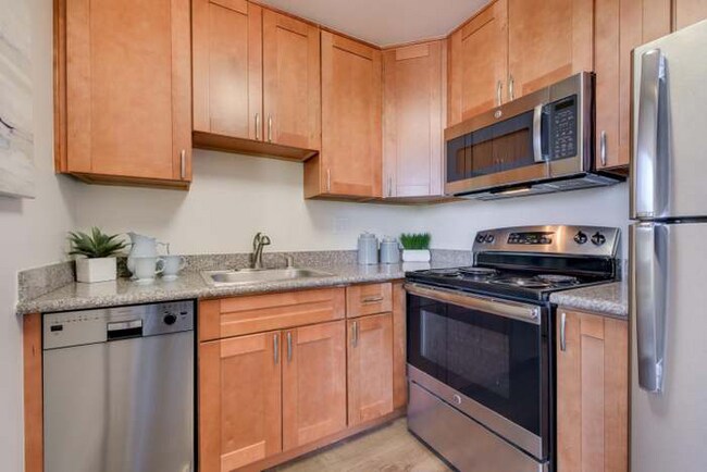 Building Photo - 1614 Hudson St