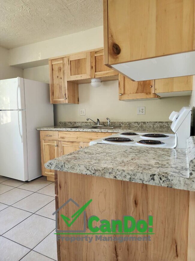 Building Photo - 2 Bedroom/ 1 Bathroom Apartment in Blackfoot Available July 1