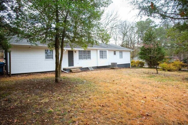 Building Photo - 13324 Alexander Rd