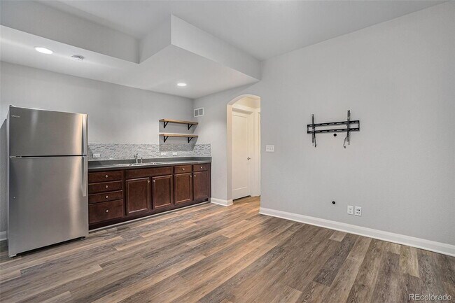Building Photo - "Spacious 4-Bedroom Sanctuary with 3.5 Bat...