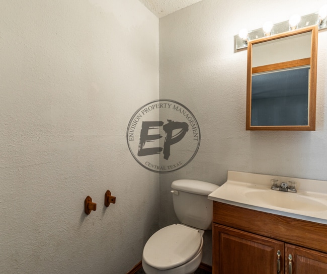 Building Photo - 113 County Rd 1604