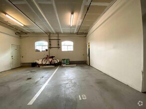 Building Photo - 400 Alemany Blvd