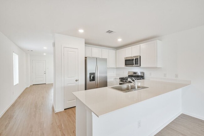 Building Photo - 18562 Cepagatti Dr