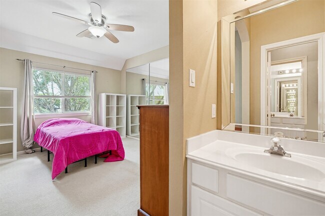 Building Photo - 3311 Charleston Ct