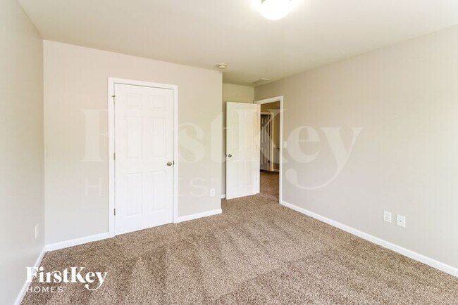 Building Photo - 7517 Watson Cir