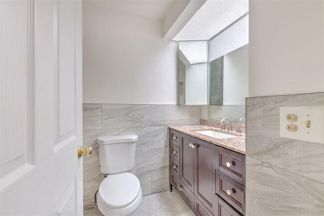 Building Photo - 4313 Tahitian Gardens Cir