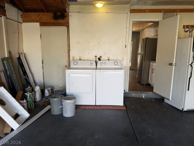 Building Photo - 7147 Abbeyville Dr