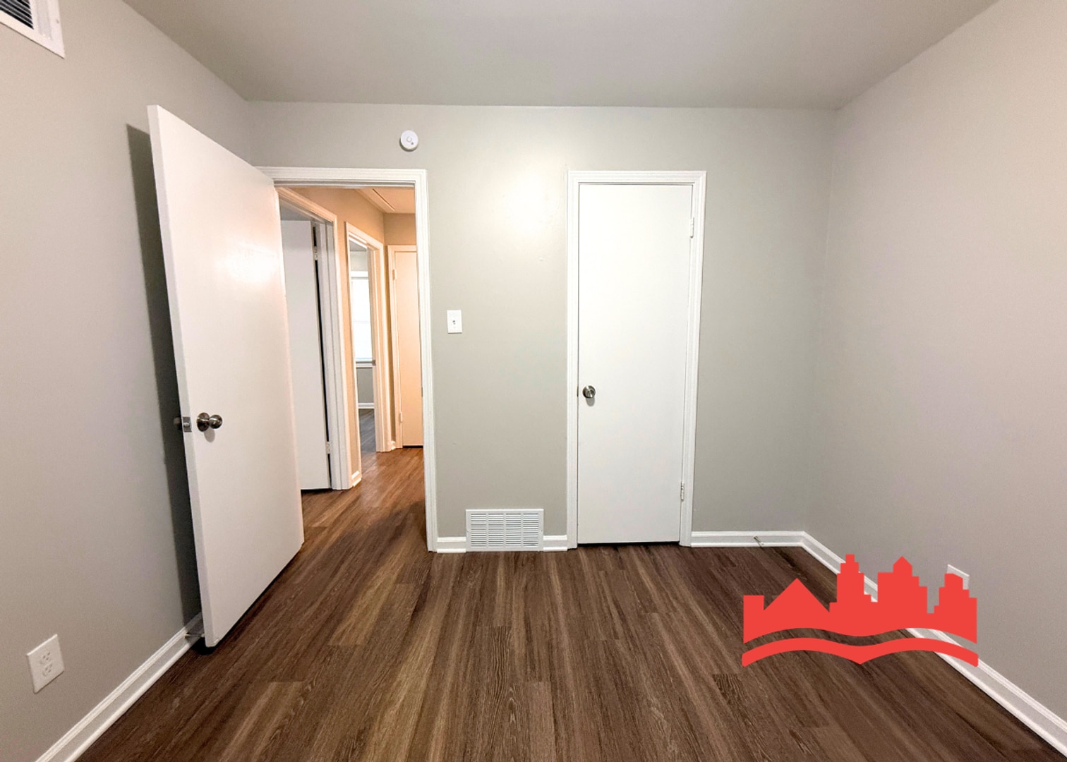 Building Photo - 3575 Kensett Dr