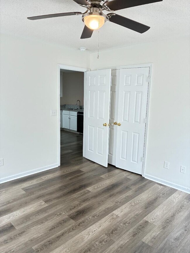 Building Photo - 4202 Thistle Dr NW