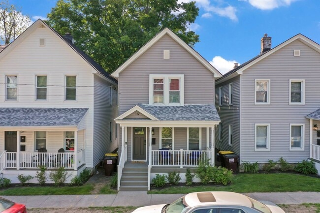 Building Photo - 19 Granite St