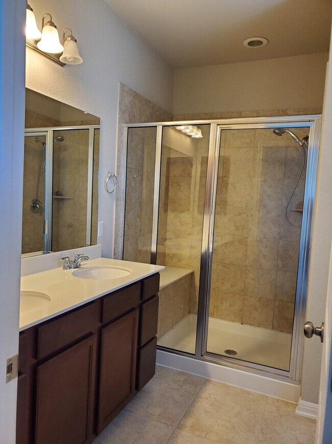 Building Photo - 7220 Wyoming Springs Dr