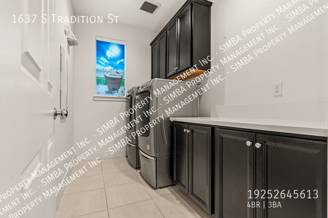 Building Photo - 1637 Tradition St