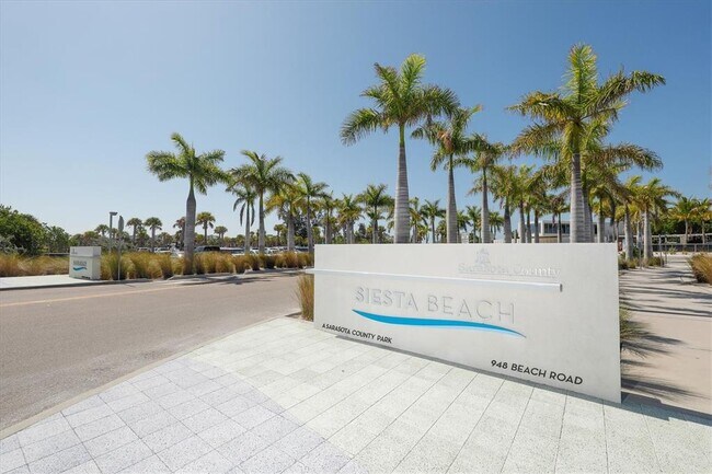 Building Photo - 1250 N Portofino Dr