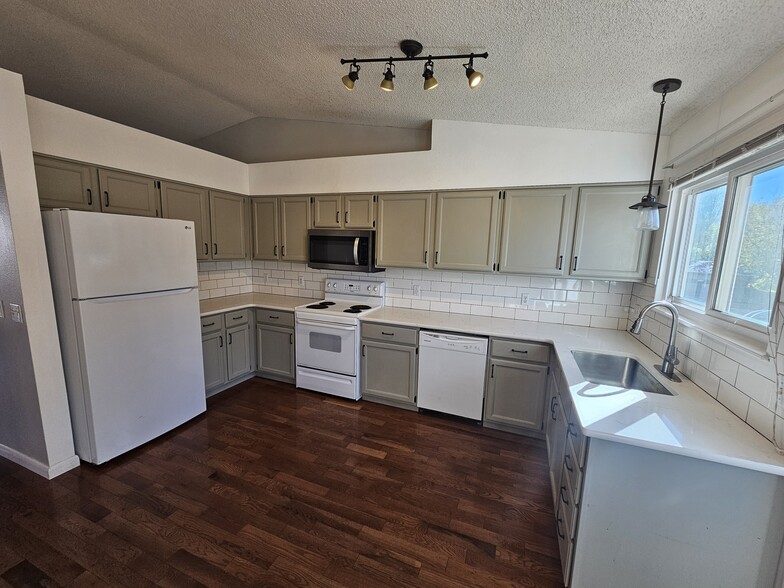 Building Photo - 5145 Slickrock Dr