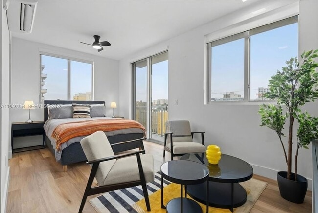 Building Photo - 650 SW 1st St