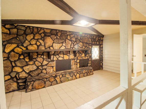 Building Photo - 4905 Robbins Dr